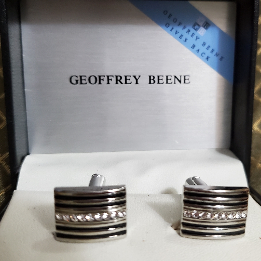 Brand New Geoffrey Beene Cufflinks